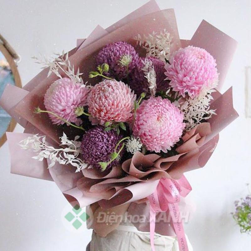 Bó hoa cúc vàng tươi thắm, biểu tượng của sự trường thọ, sức khỏe, niềm vui và may mắn, phù hợp tặng người ở tuổi 58.